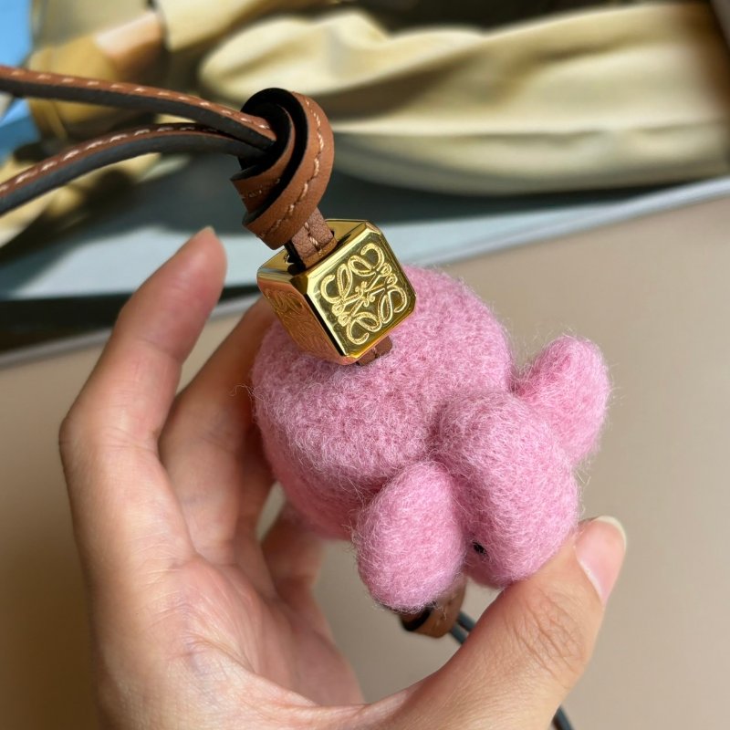 ::LOEWE:: 粉色羊毛氈 大象 吊飾掛飾-9