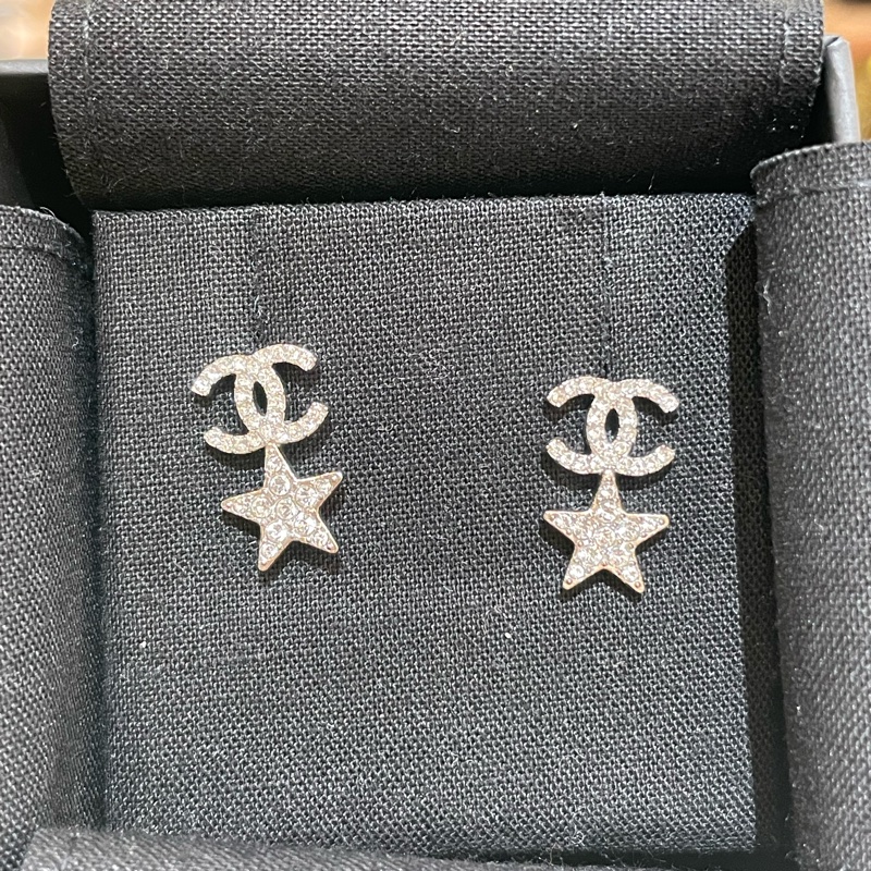 [已售出❌]CHANEL 星星雙C 滿鑽 耳環-1