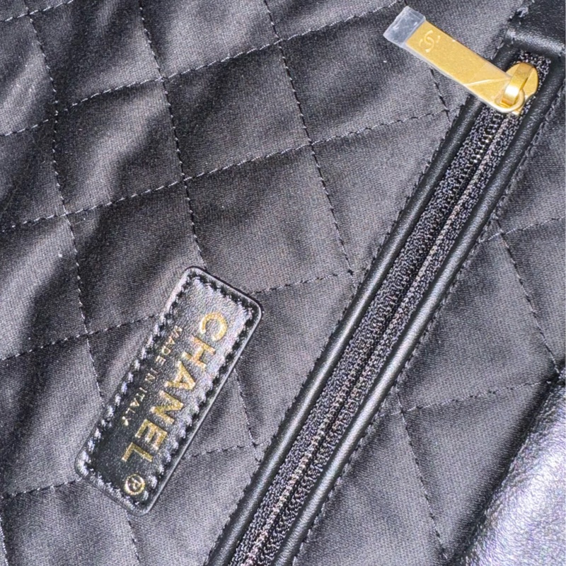 CHANEL 22BAG 稀有橫版 黑/金扣 24C-10