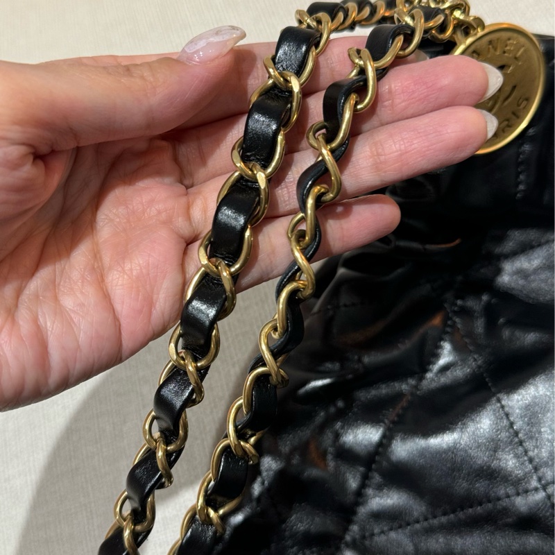 CHANEL 22BAG 稀有橫版 黑/金扣 24C-14