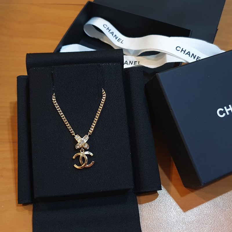 Chanel 香奈兒 經典款 雙C logo 金色+鑽 項鍊-4