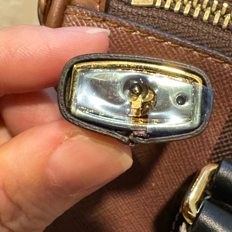 全新2024新品 Burberry 迷你格紋波士頓包保齡球包 深樺木棕-36