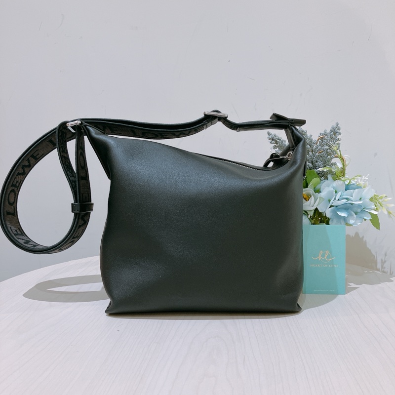 LOEWE 挪威小號不織布帶包包CUBI SMALL CROSSBODY BAG LAMBSKIN-1