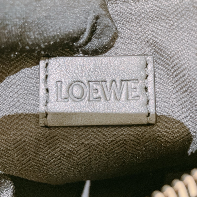 LOEWE 挪威小號不織布帶包包CUBI SMALL CROSSBODY BAG LAMBSKIN-8
