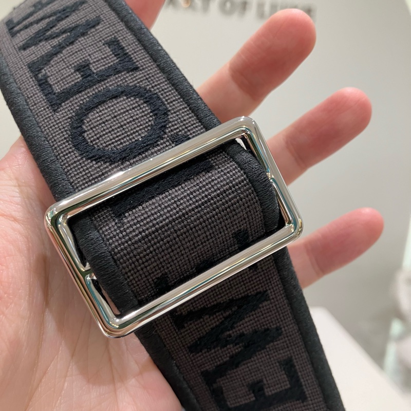 LOEWE 挪威小號不織布帶包包CUBI SMALL CROSSBODY BAG LAMBSKIN-15