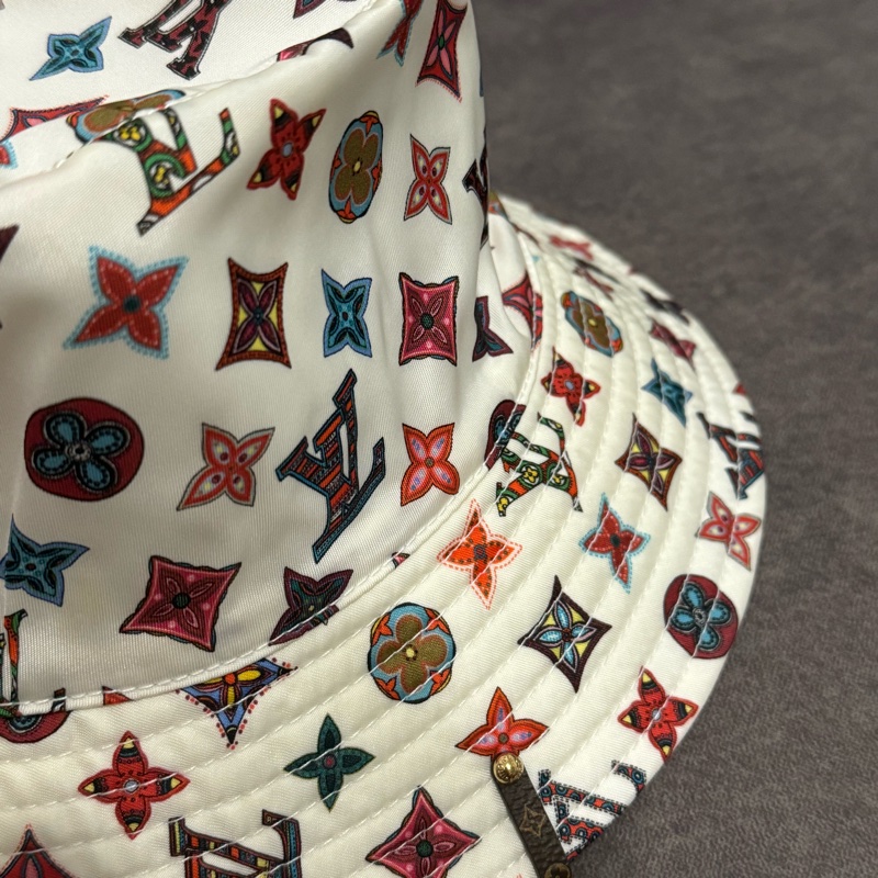 小清新✨LV雙面漁夫帽‼️-1