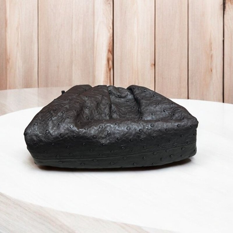 BV黑鴕鳥雲朵包--4