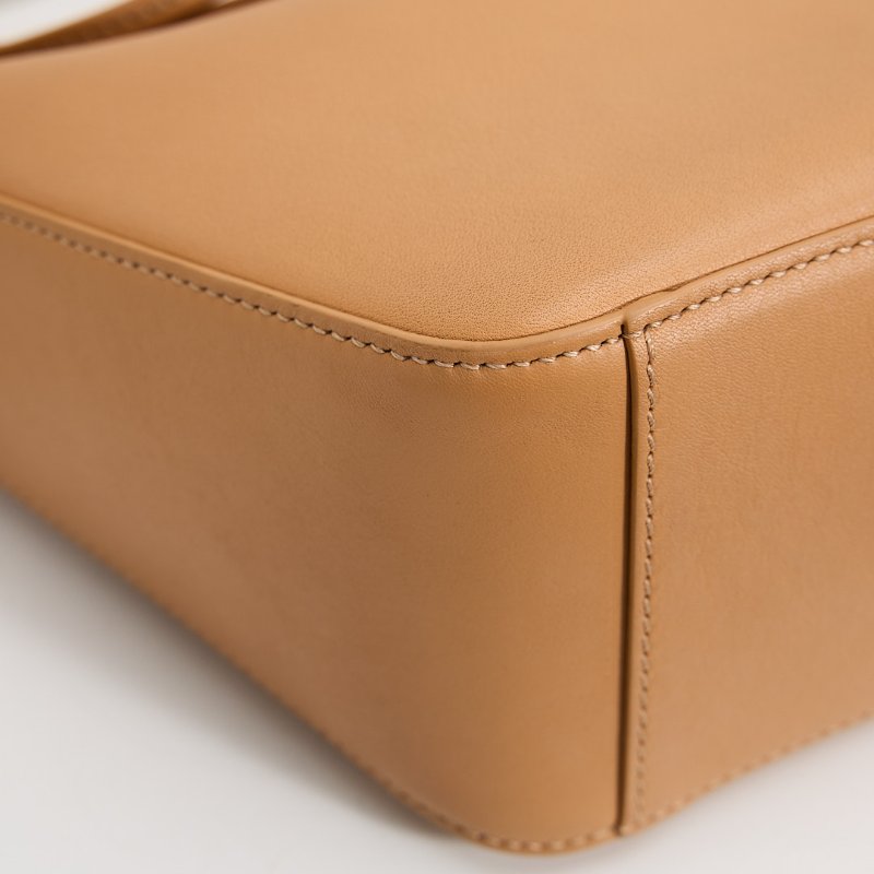 Loewe hammock hobo暖沙色-17