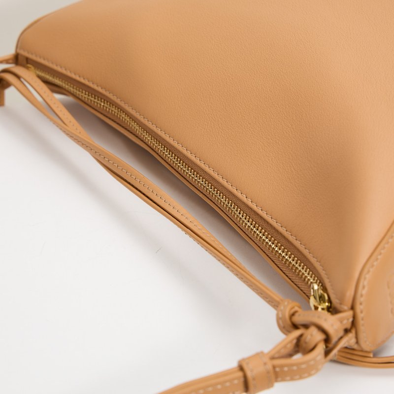 Loewe hammock hobo暖沙色-19