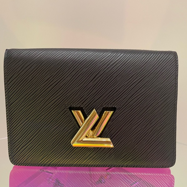 Louis Vuitton Twist Woc 金釦鏈帶兩用包-5