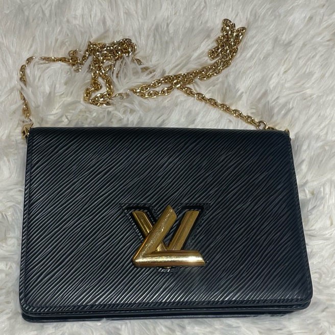 Louis Vuitton Twist Woc 金釦鏈帶兩用包-11