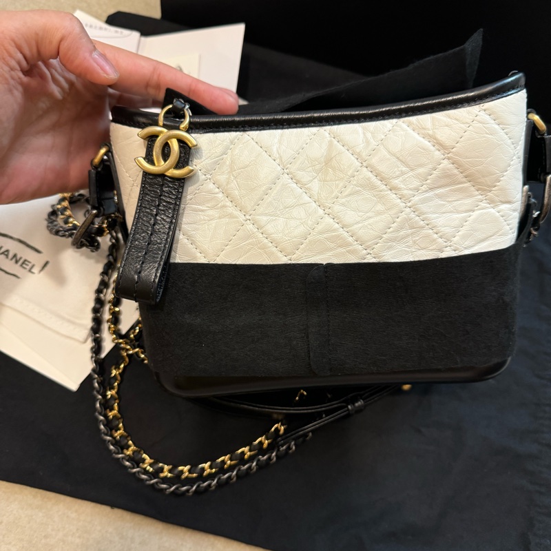 Chanel 香奈兒 小號流浪包 最美的黑白配色 全套含證-0