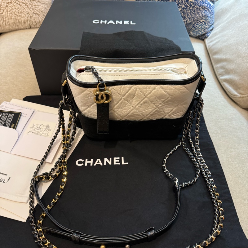 Chanel 香奈兒 小號流浪包 最美的黑白配色 全套含證-2