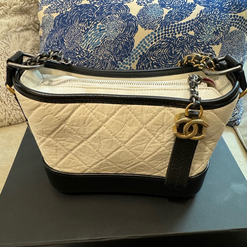 Chanel 香奈兒 小號流浪包 最美的黑白配色 全套含證-8