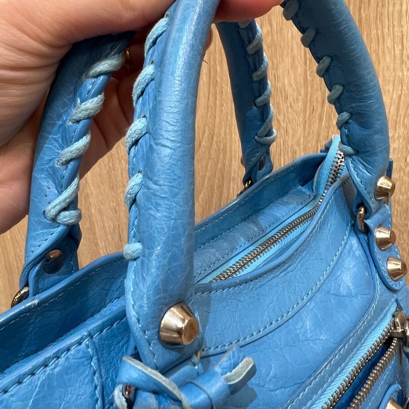 Balenciaga 天空藍復刻羊皮銀釦mini city機車包-14