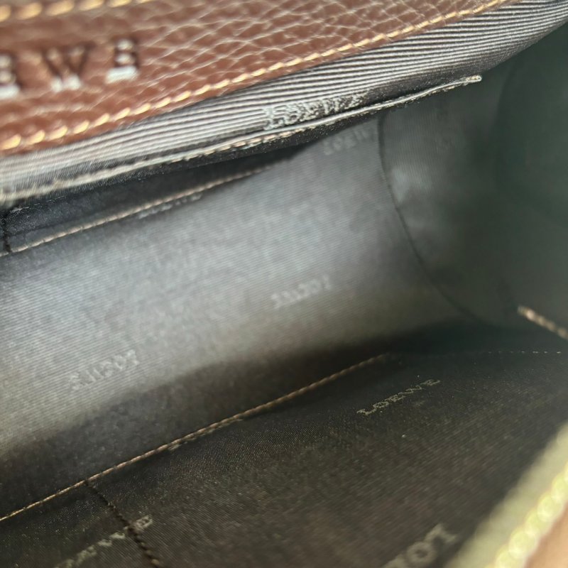 ::LOEWE:: 咖色皮革VINTAGE 80S Y2K 手提包 腋下包 加吊飾超可愛-19