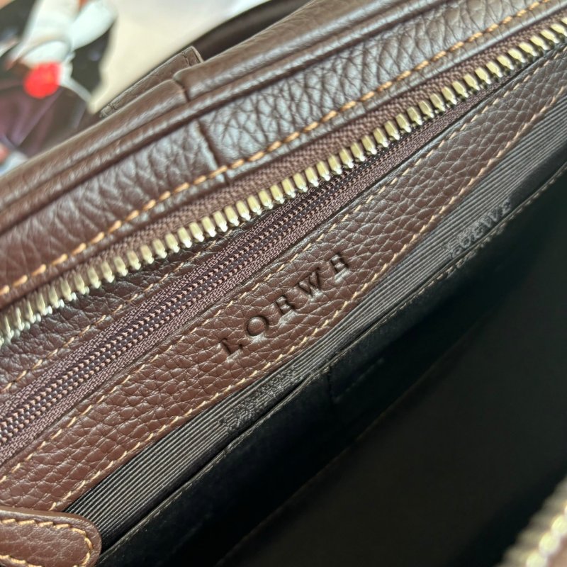 ::LOEWE:: 咖色皮革VINTAGE 80S Y2K 手提包 腋下包 加吊飾超可愛-20