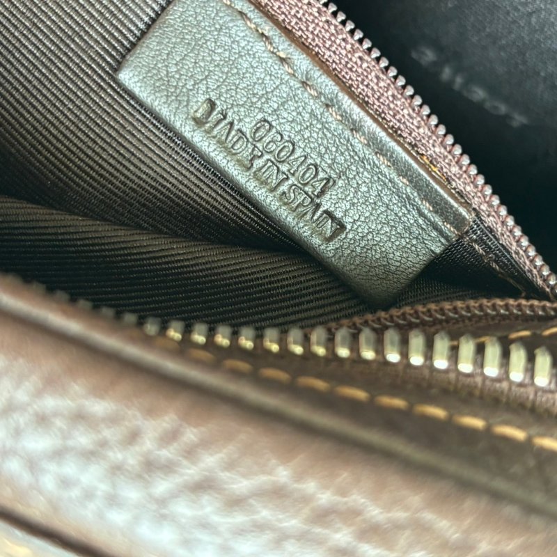 ::LOEWE:: 咖色皮革VINTAGE 80S Y2K 手提包 腋下包 加吊飾超可愛-21