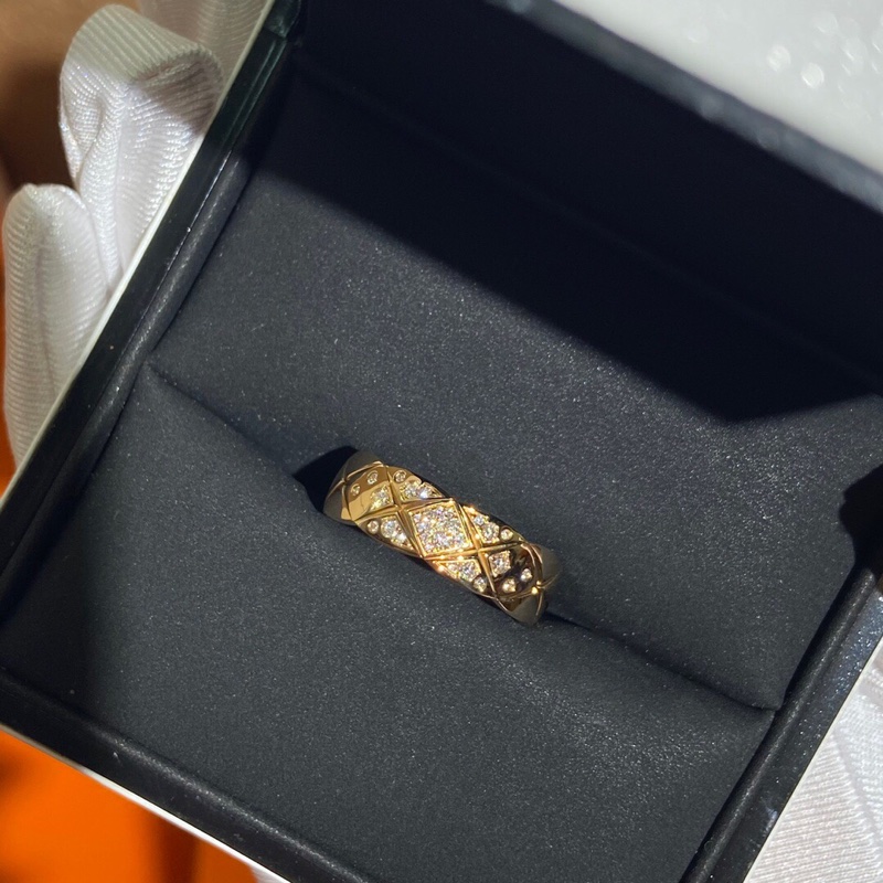 Chanel香奈兒coco crush黃金寬版鑲鑽58號戒指 2019年購入-1