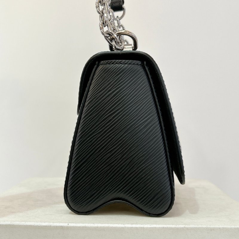 LV M21118 Twist Epi牛皮字母轉鎖鍊帶肩背包/斜背包-5