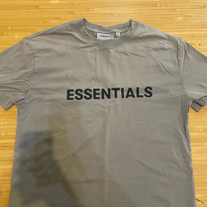 essential 軍綠色 短袖上衣|PopChill 拍拍圈