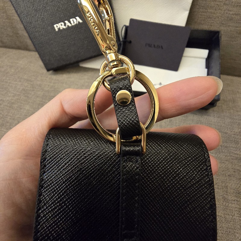 Prada  Airpods  Pro  保護套／鑰匙圈／吊飾-8
