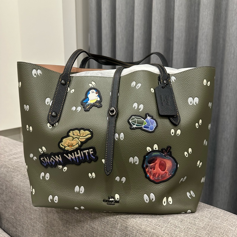 Coach*Disney Dark Fairy Tale暗黑童話系列tote托特包-1