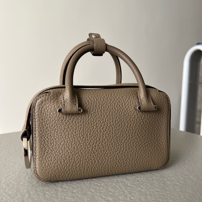 Delvaux Cool Box Nano 稀有大象灰-6