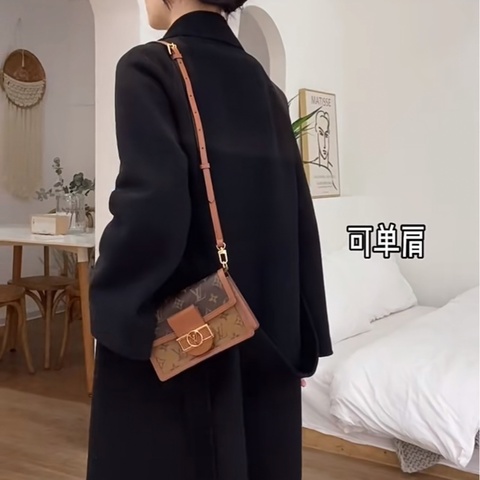 LV dauphine 達芙妮 woc (大全配，另贈改造背帶)