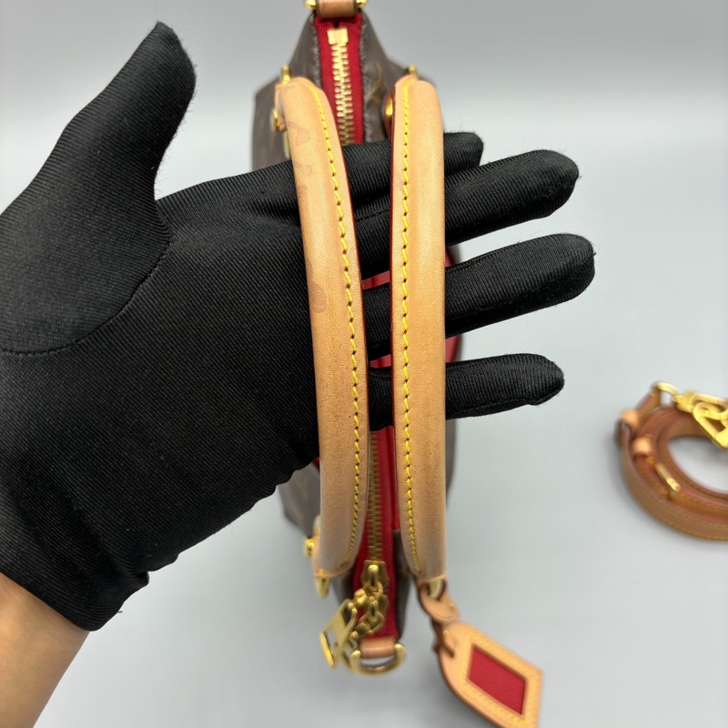 LV V tote bb 郵差包-7