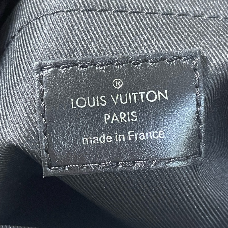 Lv Steamer牛皮郵差包(M57307)/台灣專櫃購入發票購證齊全/完整大全配-25