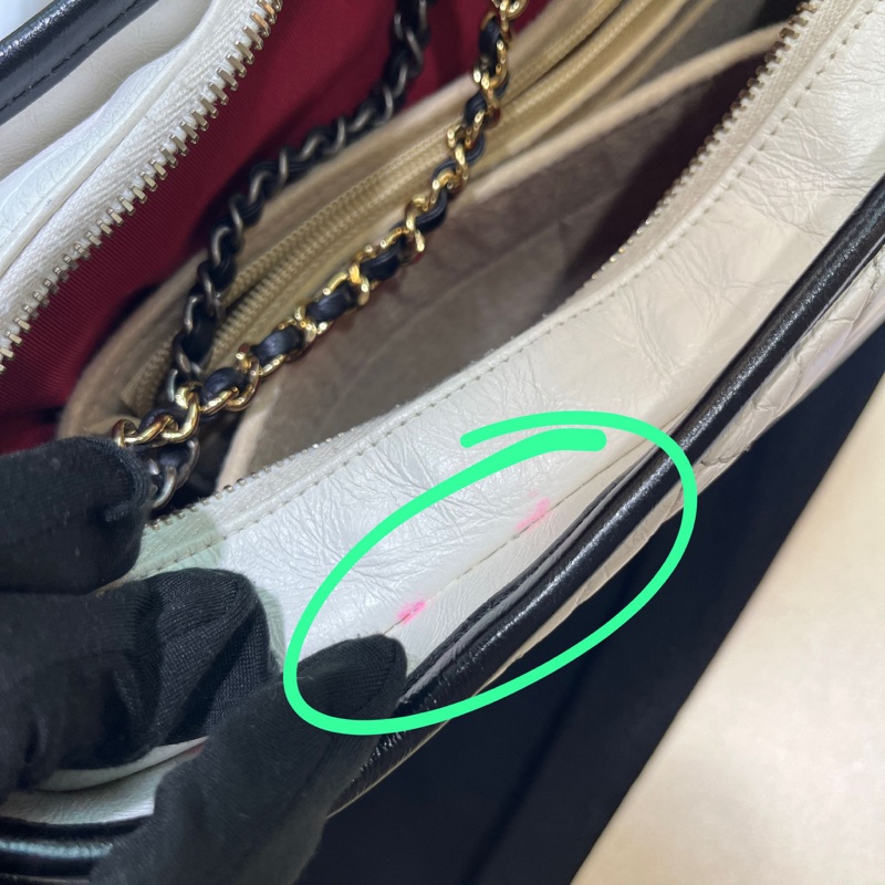 Chanel香奈兒黑白拼色中大號流浪包-16