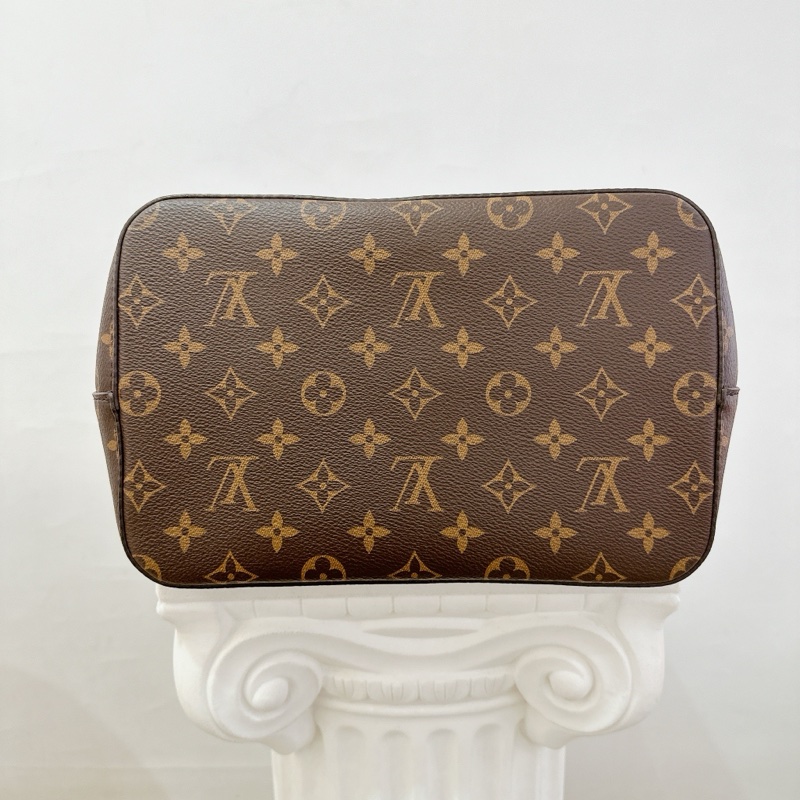 LV 老花水桶包肩背包-4