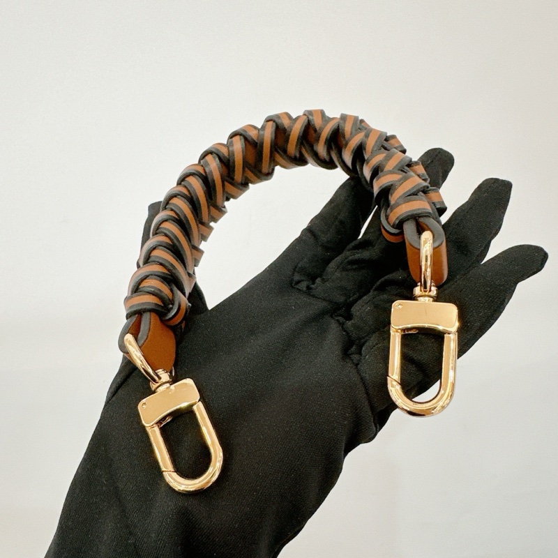 LV 老花水桶包肩背包-17