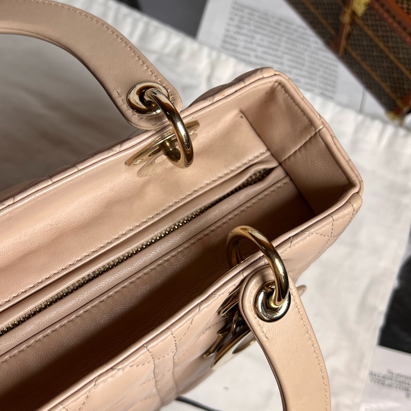 DIOR Lady Dior 五格黛妃包 裸粉色-17