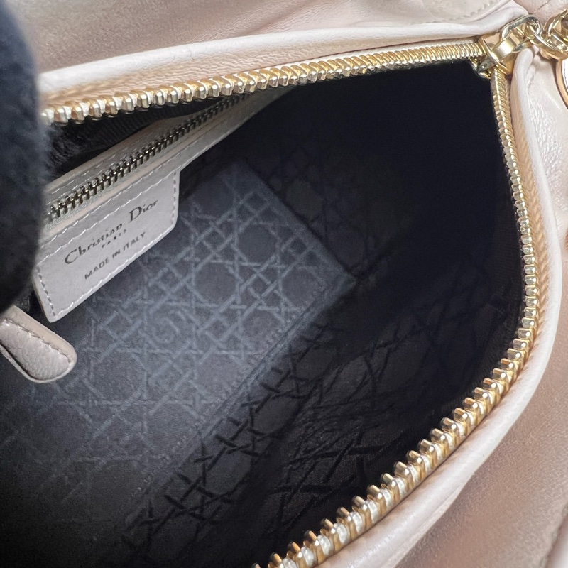 DIOR Lady Dior 五格黛妃包 裸粉色-23