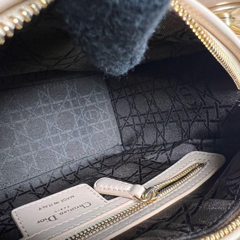 DIOR Lady Dior 五格黛妃包 裸粉色-24