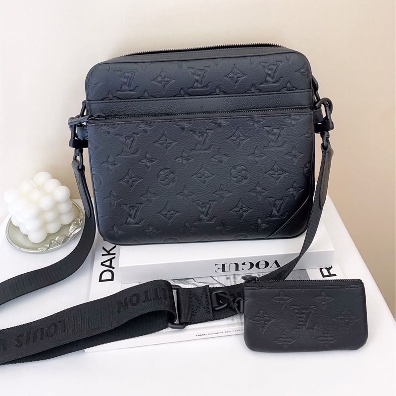 LV TRIO黑壓紋皮 三合一郵差包 男生-0