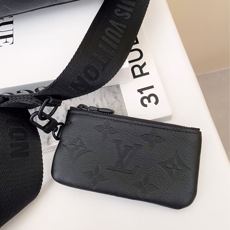 LV TRIO黑壓紋皮 三合一郵差包 男生-19