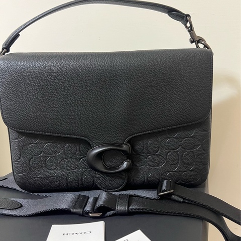 COACH 經 典SIGNATURE 皮革斜背手袋