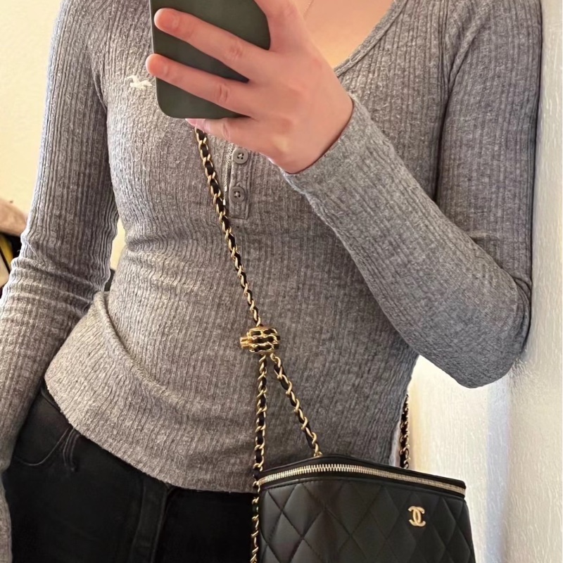 香奈兒 Chanel 22S核桃金球長盒子 化妝包 ⭕️⭕️近新⭕️⭕️-4