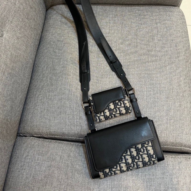 Christian Dior Dior Elite 經典緹花拼接二合一卡片翻蓋斜背包(黑)-8