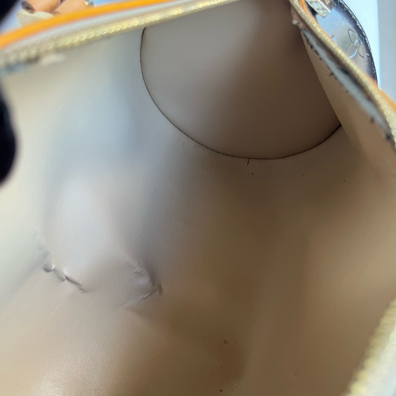 （福利品）LV 黑老花 圓筒包 手提包-12