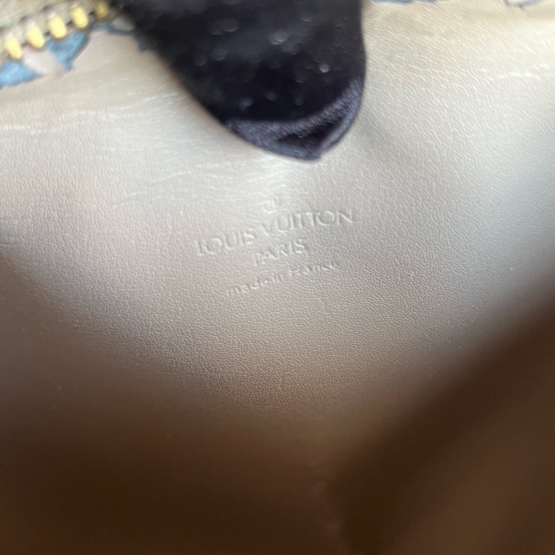 （福利品）LV 黑老花 圓筒包 手提包-16