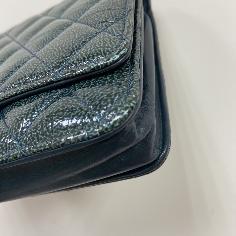 Chanel漆皮Woc包-12