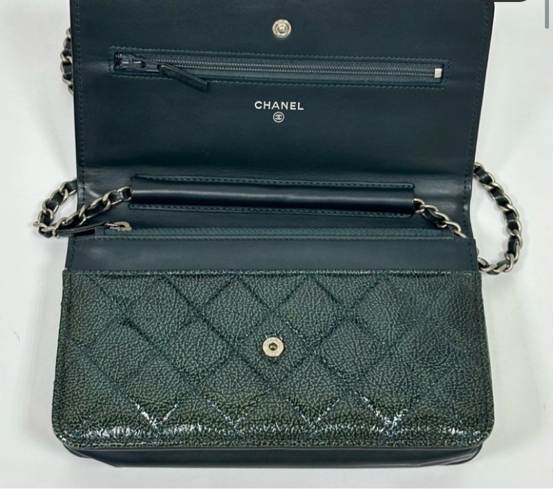 Chanel漆皮Woc包-14