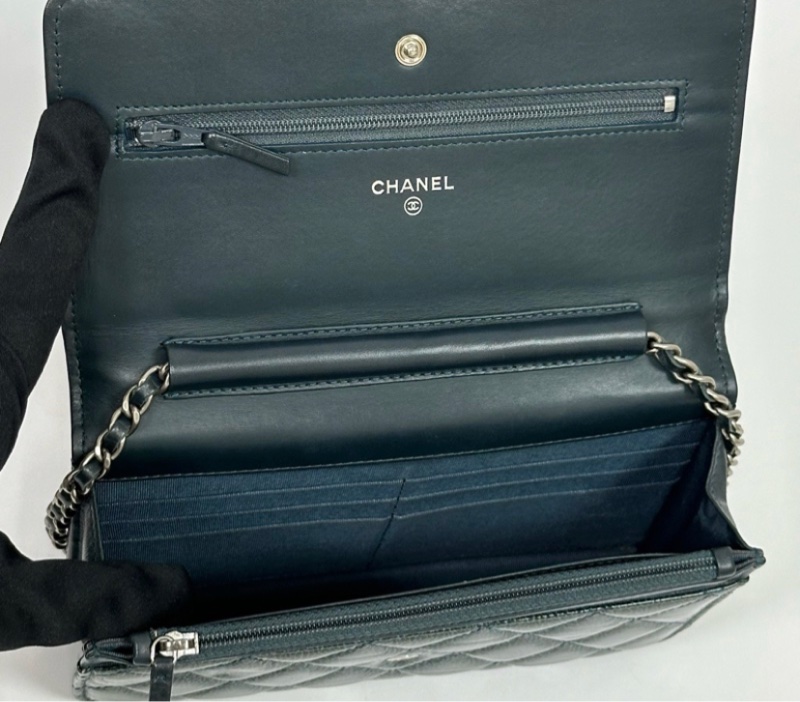 Chanel漆皮Woc包-16