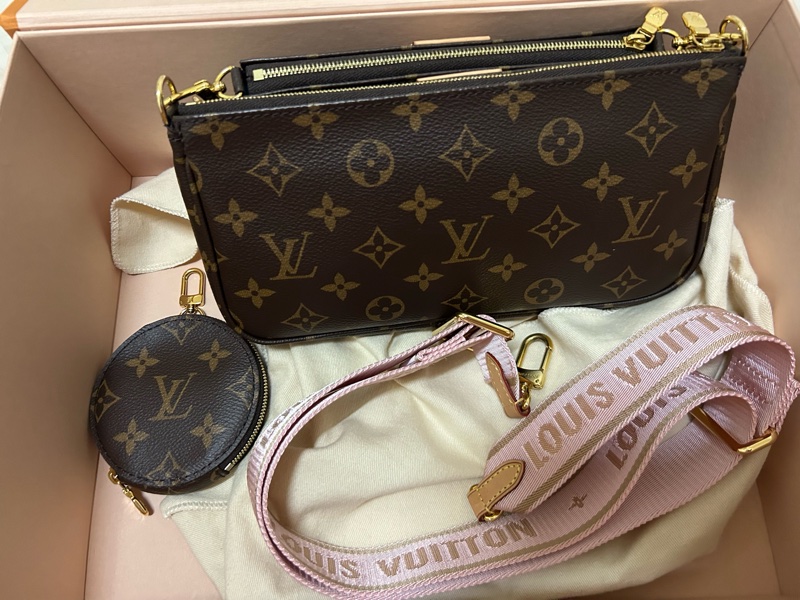 LV Louis Vuitton 路易威登 M44813 限量MULTI POCHETTE ACCESSOIRES系列寬背帶五合一斜背包(粉色)-4