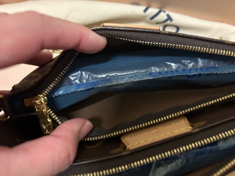 LV Louis Vuitton 路易威登 M44813 限量MULTI POCHETTE ACCESSOIRES系列寬背帶五合一斜背包(粉色)-8