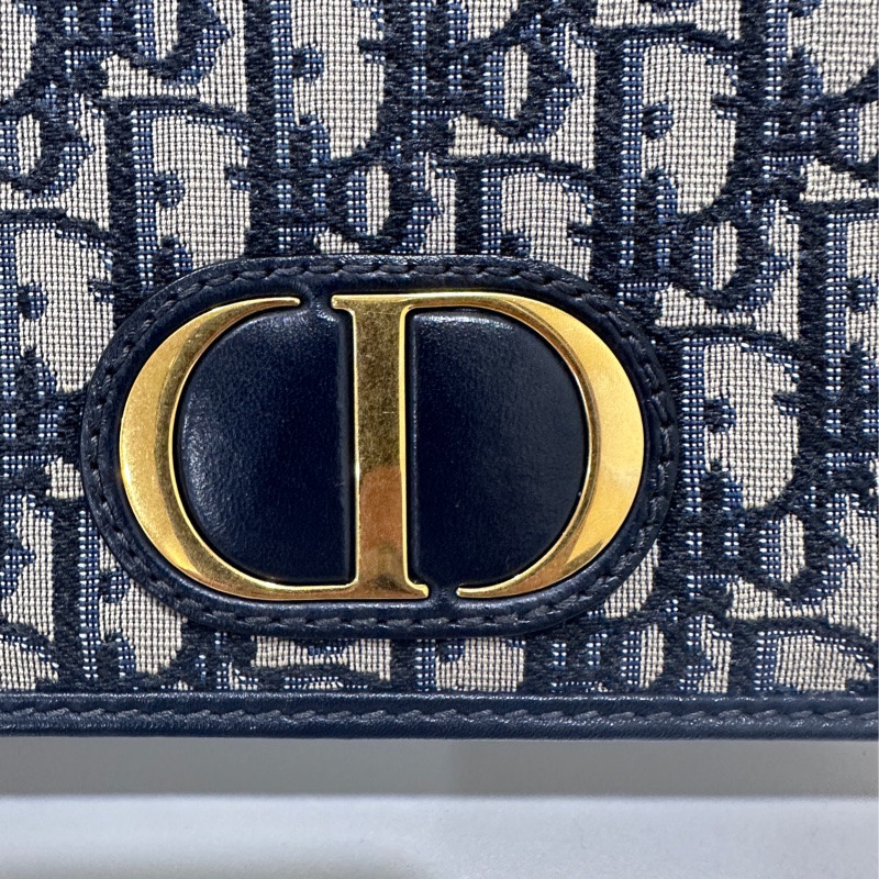 Dior Montaigne 藍緹花布woc 金釦二合一-9